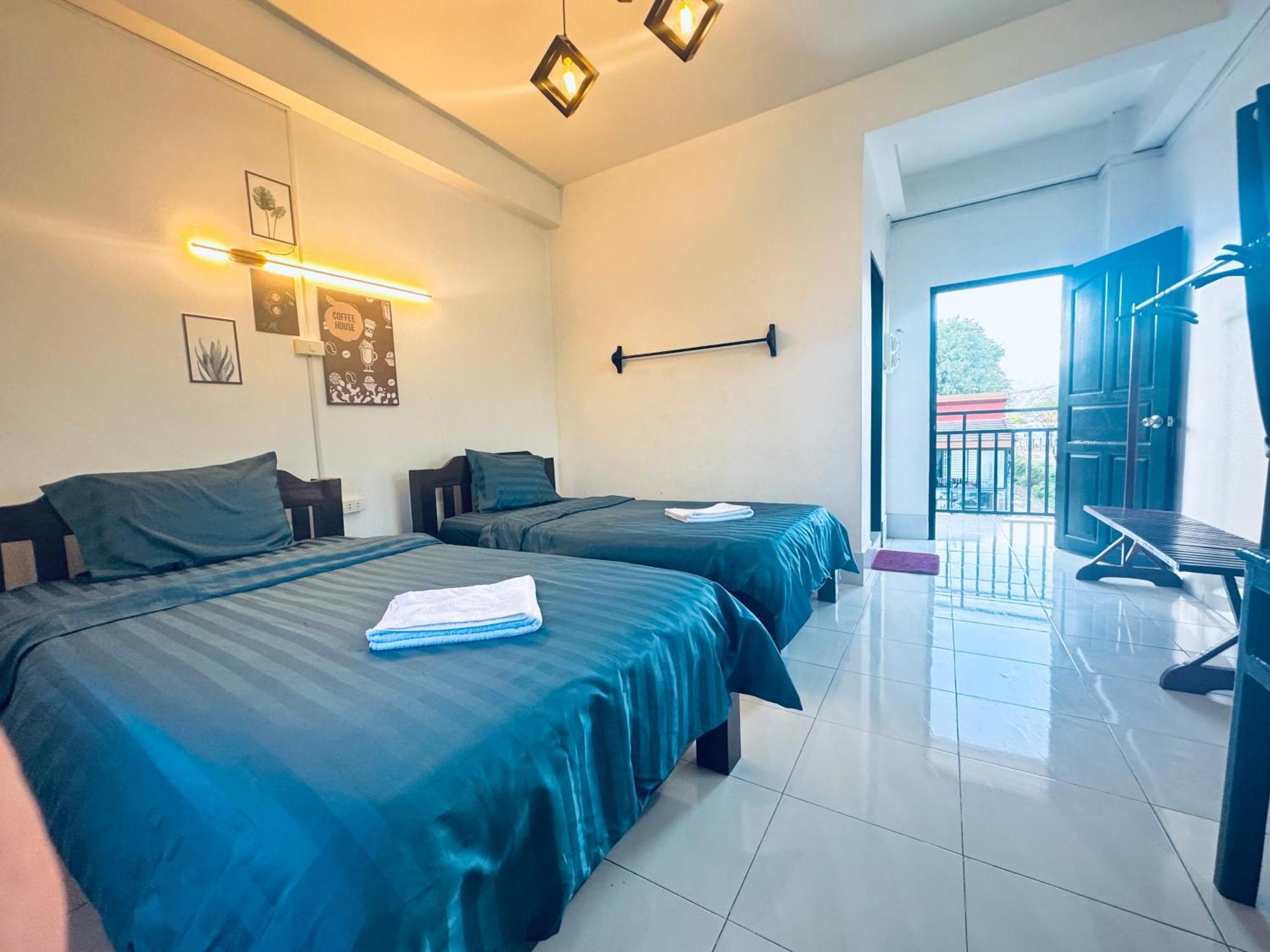 Vang Vieng Backpackers Hostel المظهر الخارجي الصورة